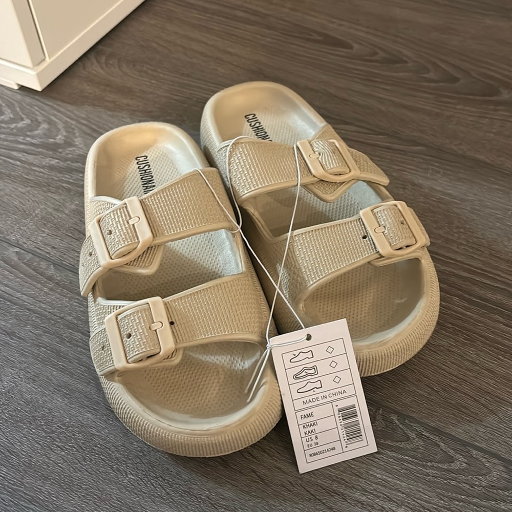 Cushionaire Tan Foam Sandals